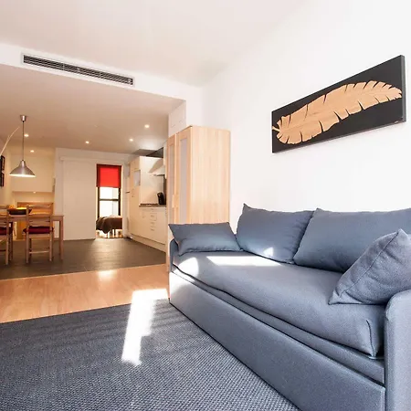 Short Group Liceu Serviced Barcelona