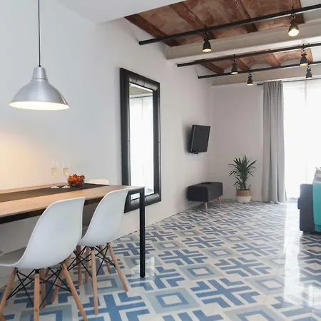 Short Group Liceu Serviced Barcelona