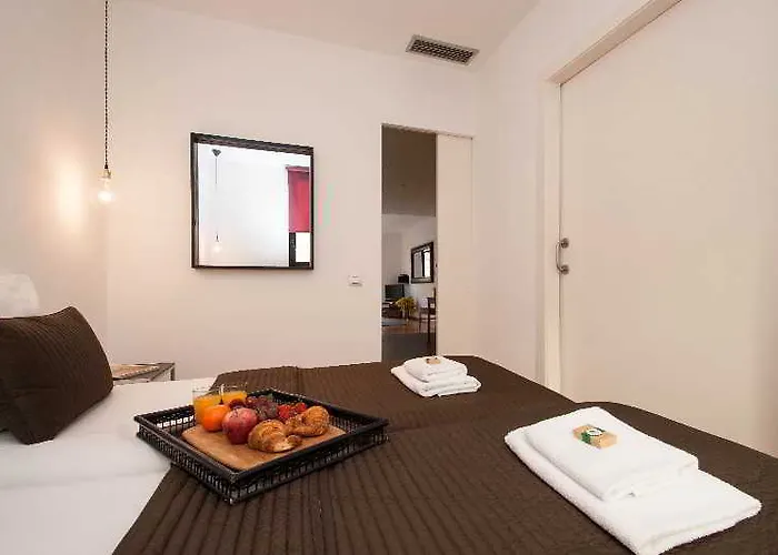 Short Group Liceu Serviced Appartement *