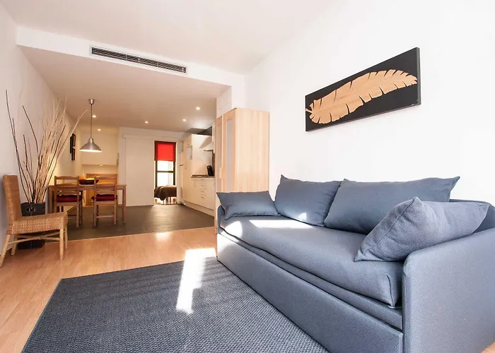 Short Group Liceu Serviced Barcelona