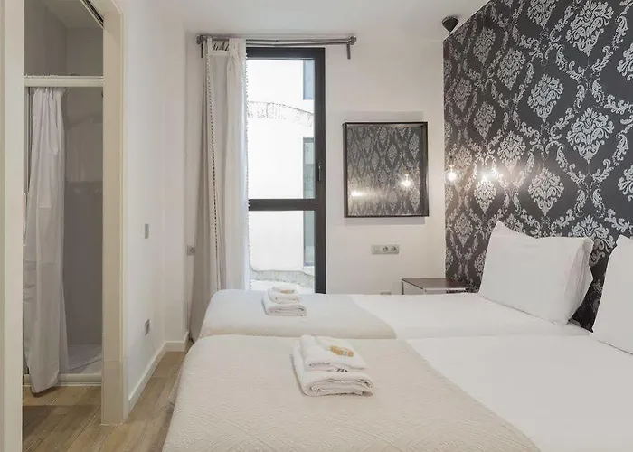 Short Group Liceu Serviced Appartement