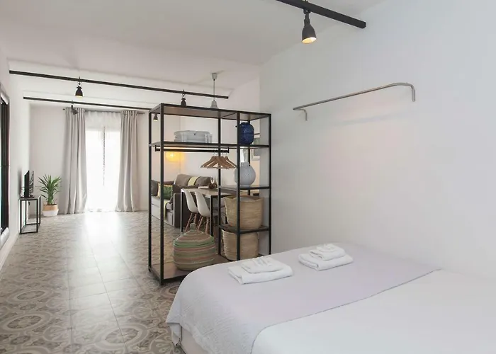 Short Group Liceu Serviced Appartement Barcelona